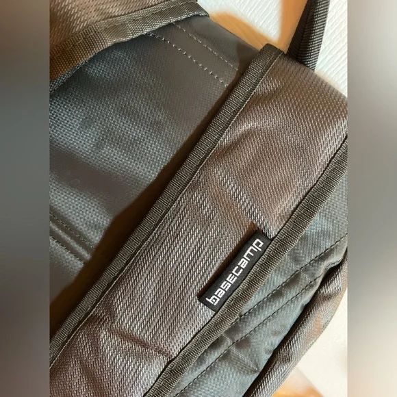 Basecamp gray nylon backpack Apple logo laptop work travel pockets school - Picture 14 of 16